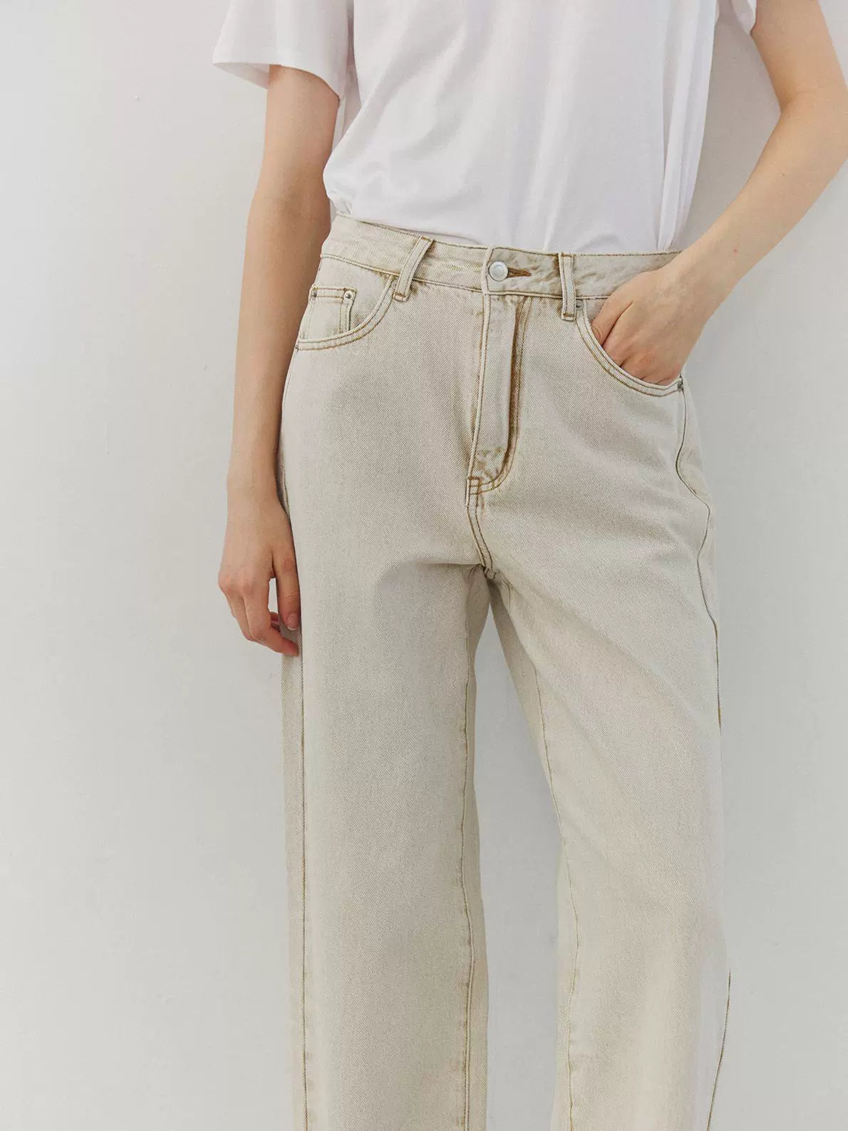 The rumah dune color old white jeans, classic straight wide-leg pants, slim jeans