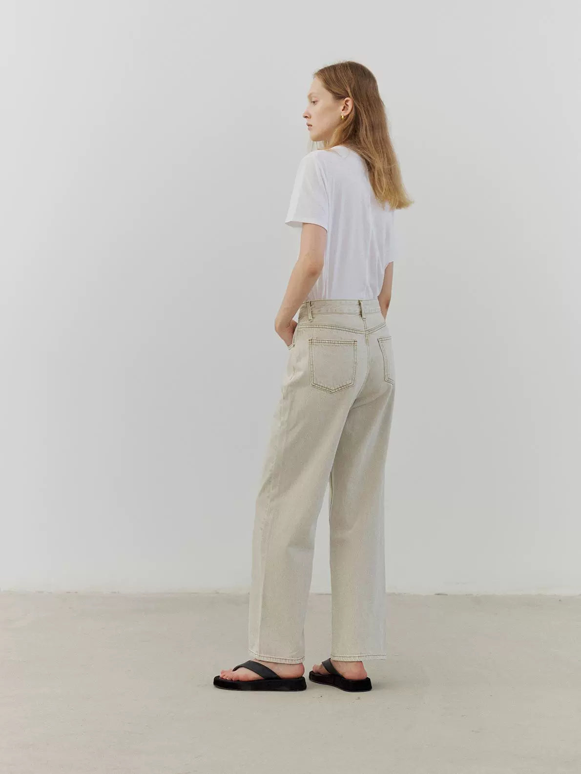 The rumah dune color old white jeans, classic straight wide-leg pants, slim jeans