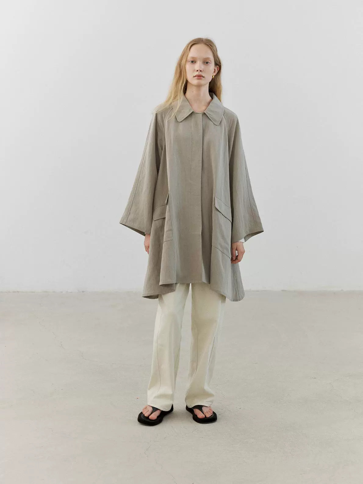 The rumah grey A-shaped trench coat, umbrella-shaped medium and long trench coat