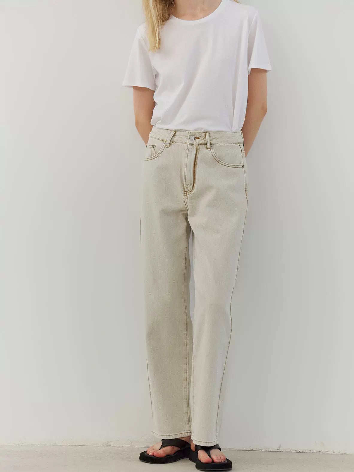 The rumah dune color old white jeans, classic straight wide-leg pants, slim jeans