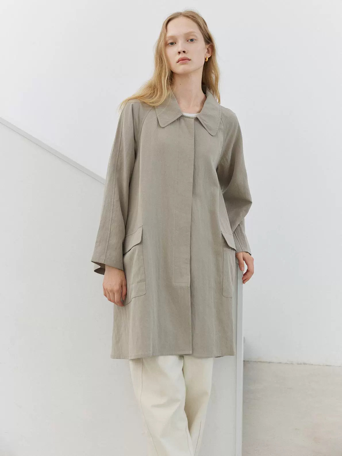 The rumah grey A-shaped trench coat, umbrella-shaped medium and long trench coat