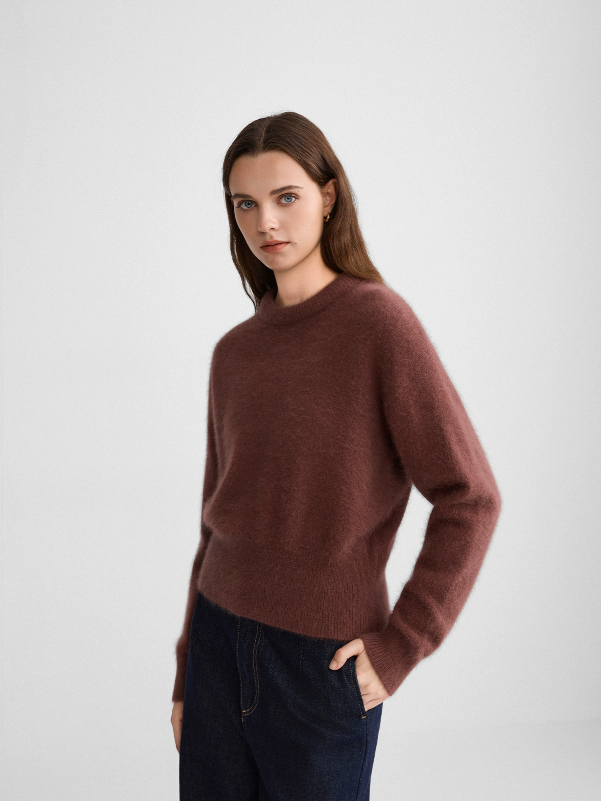 The rumah balloon neck fox fleece knitted sweater cloud mousse short slim knitted crew neck top